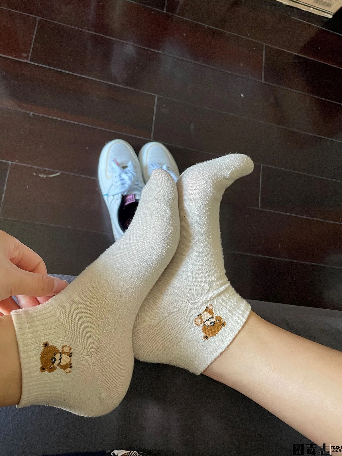 [誉铭传媒] 袜足摄影 2022.5月份整合福利-光影社区