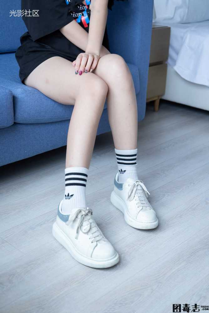 [BoBoSocks袜啵啵] No.003 果冻-麦昆鞋、白色脏棉袜-光影社区