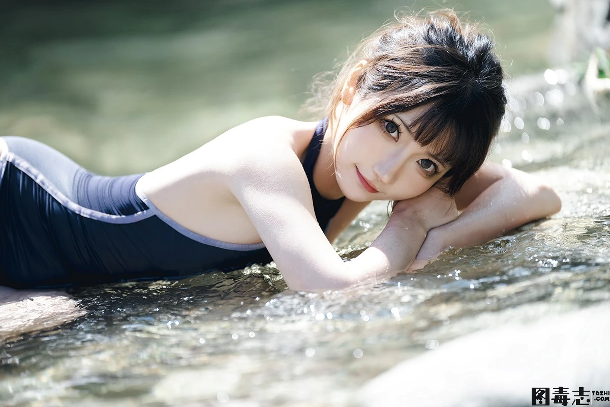 [是三不是世w] 小溪竞泳-光影社区