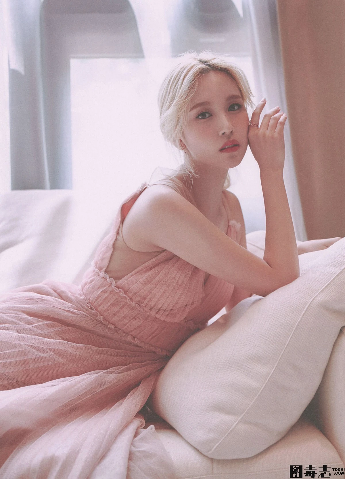 图片[2]-[TWICE Mina] 《Yes, I am Mina》第一本写真集-光影社区
