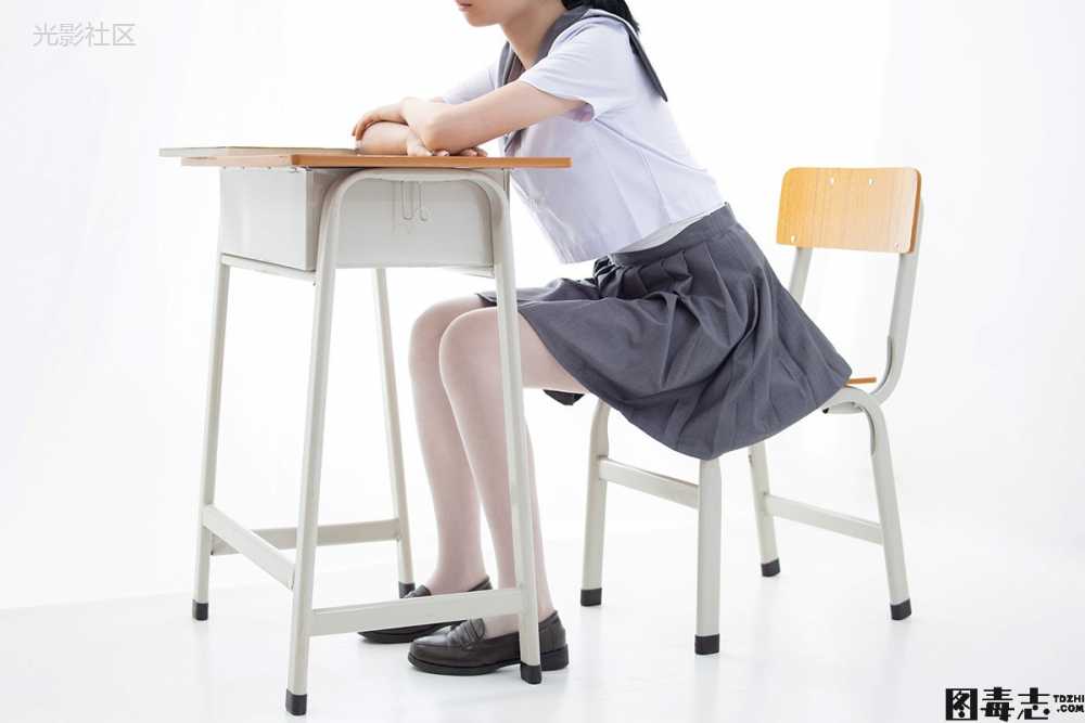 [森萝财团] JKFUN-018 小青 15D超薄白丝-光影社区