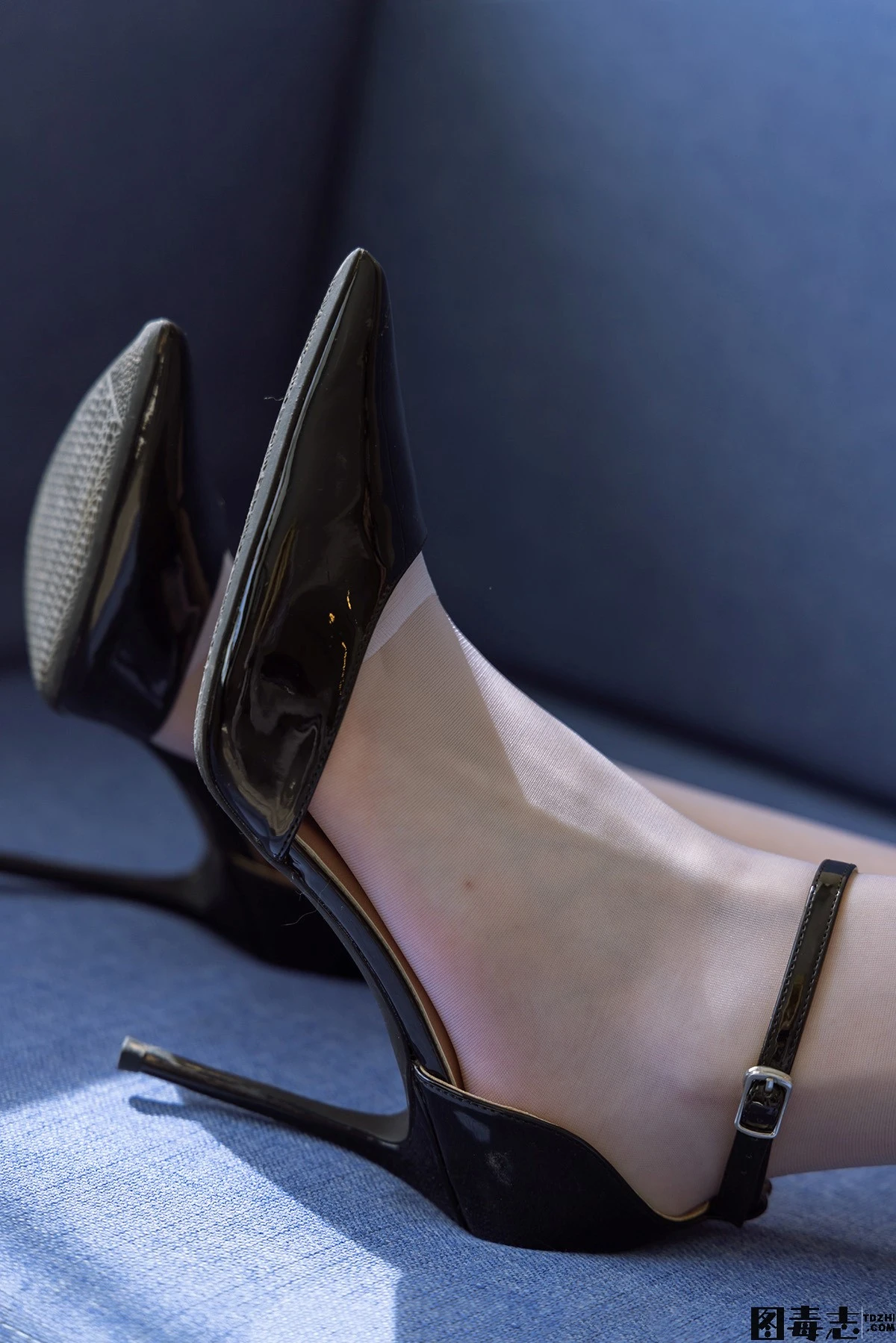 [BoBoSocks袜啵啵] No.235 小甜豆-两双高跟鞋、白丝-光影社区