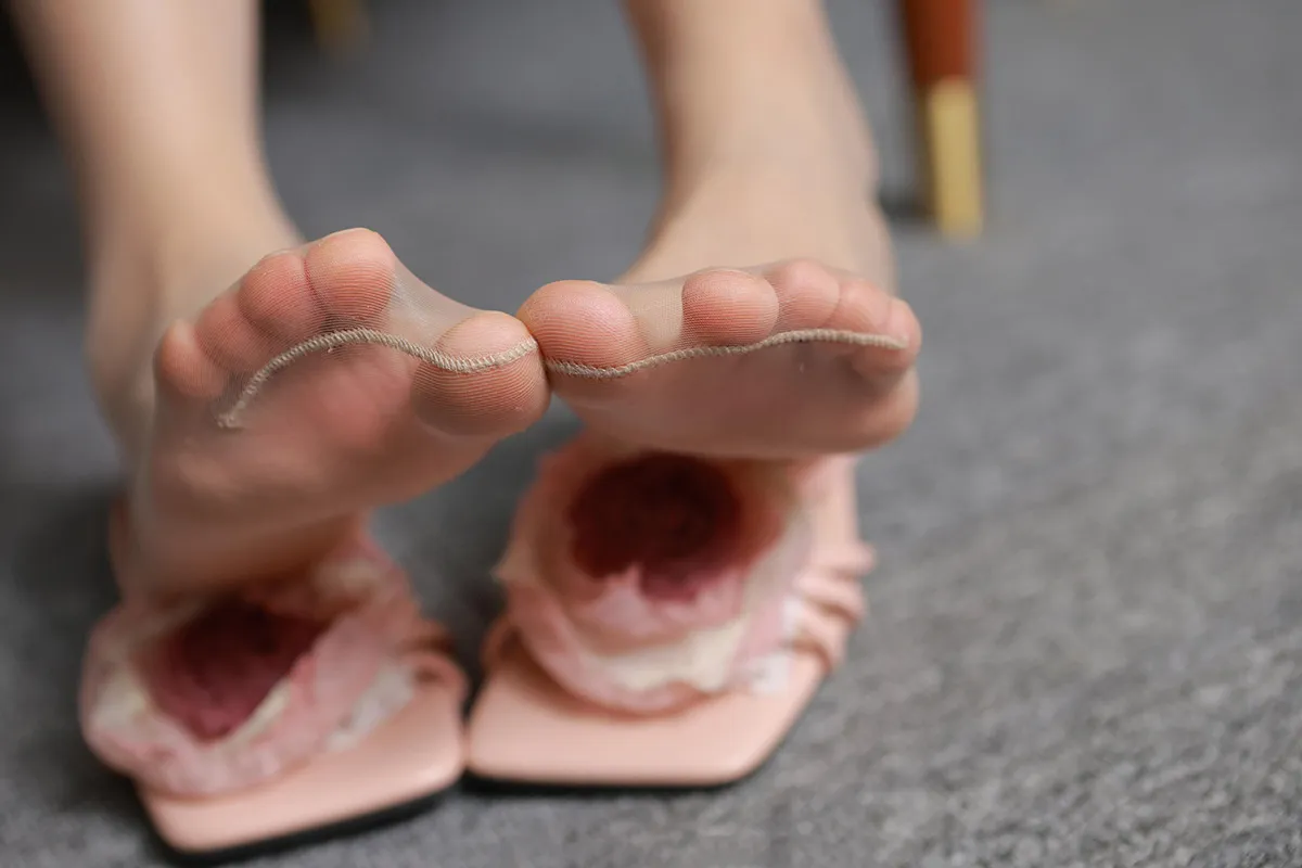 [IESS异思趣向] 模特：小婕《粉粉嫩嫩》-光影社区