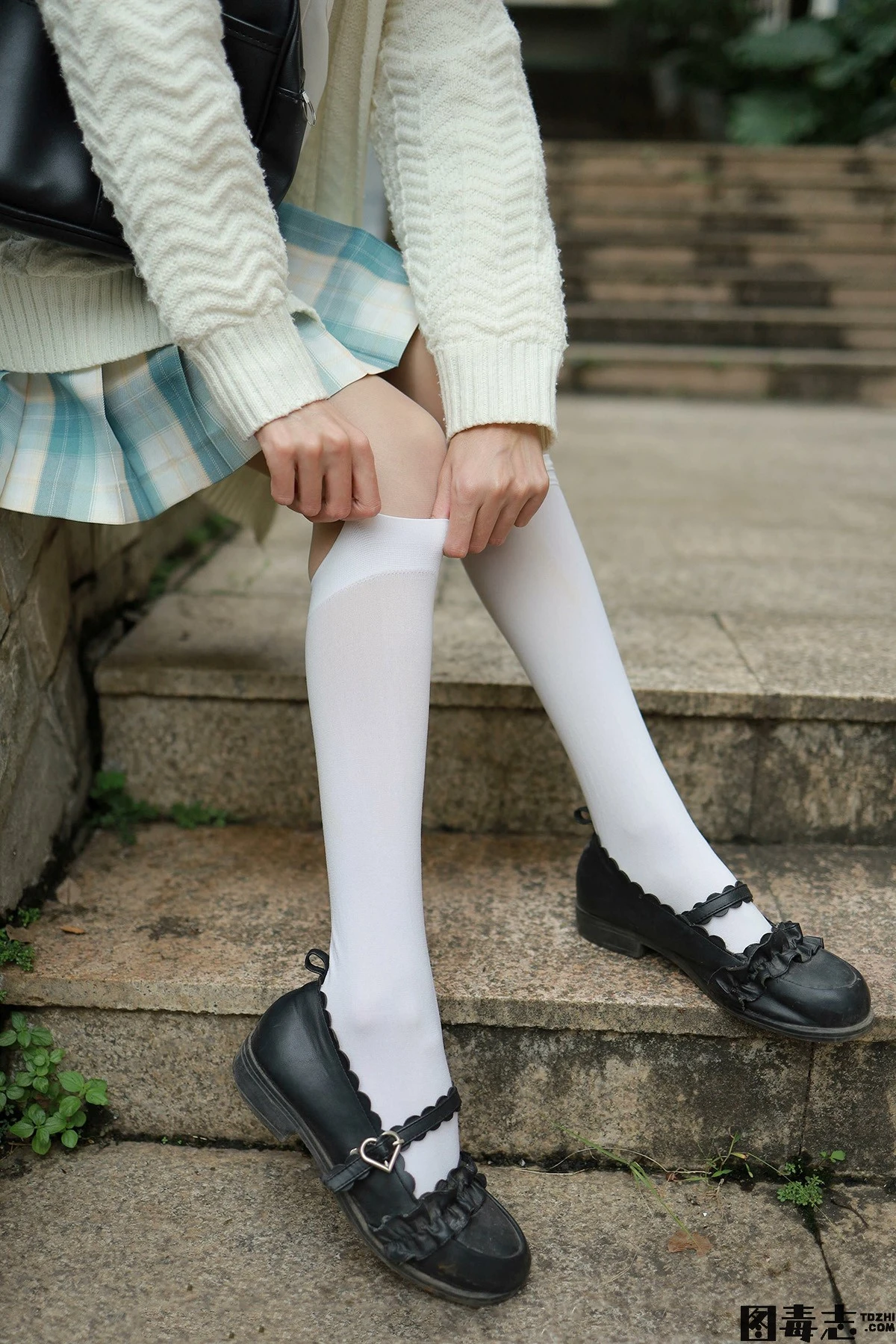 [IESS异思趣向] 模特：团团《长腿JK装》-光影社区