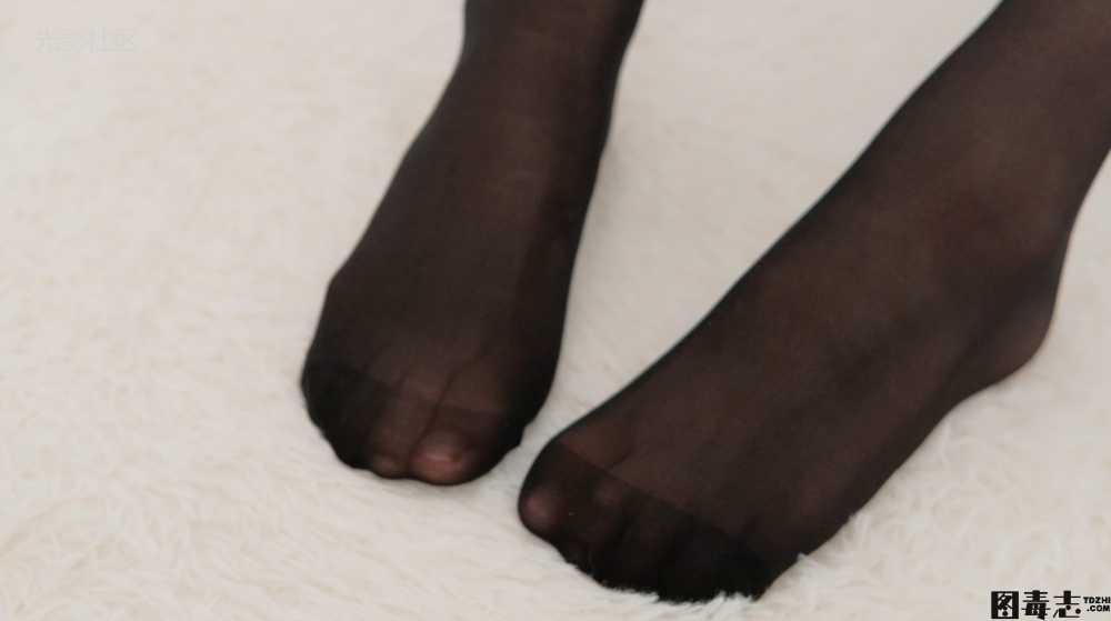 [森萝财团] 有料015 小奶糕Milky 沙发上的黑丝女仆视频版-光影社区