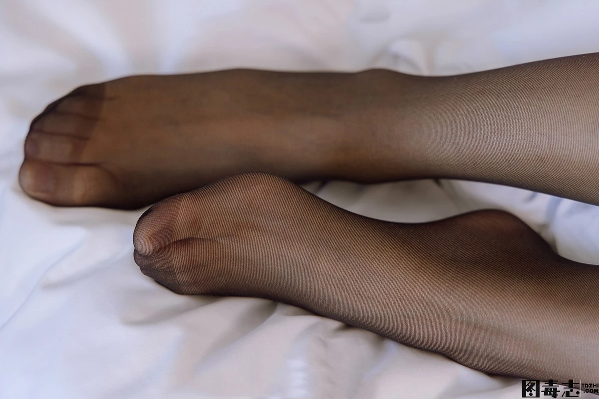 [BoBoSocks袜啵啵] No.144 小安-板鞋、黑丝、部分戴面纱-光影社区