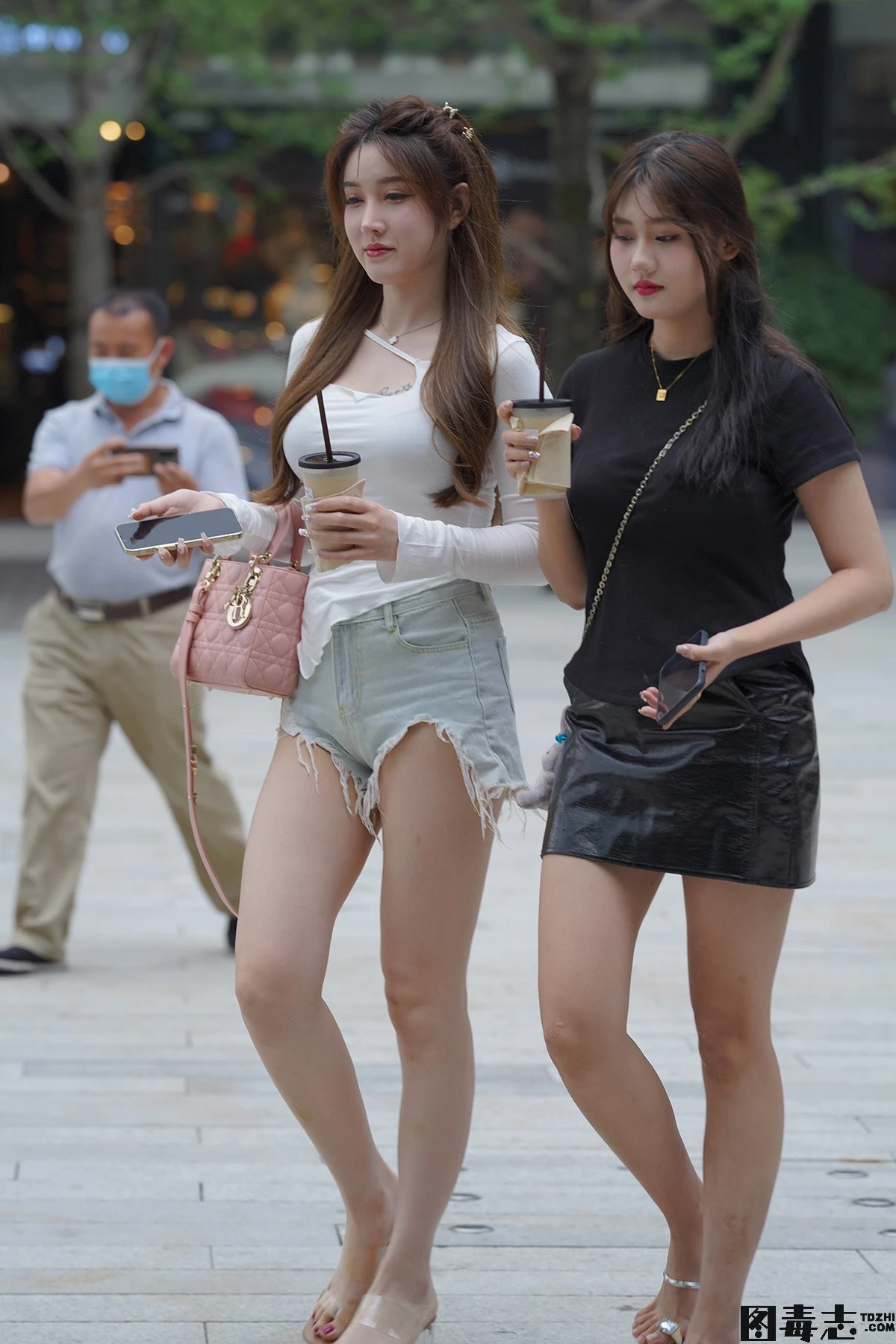 破洞短裤牛仔-光影社区