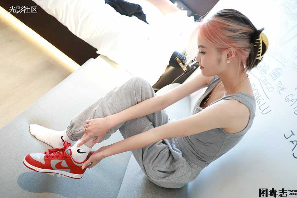 [誉铭传媒]袜足摄影 2021第41期-光影社区