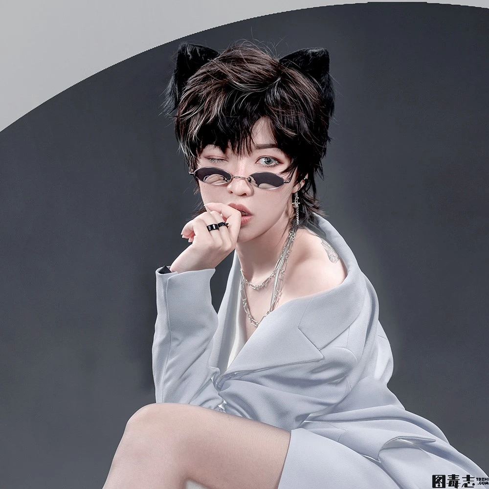 [青青子Js] NO.018 狐狸和狼-光影社区