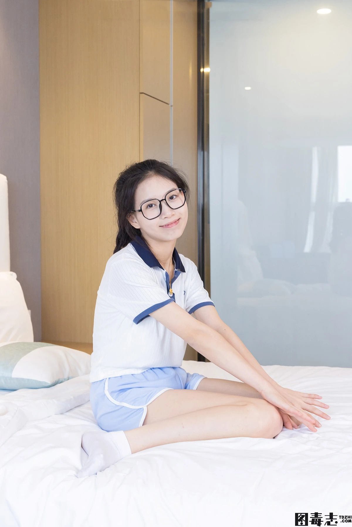 [BoBoSocks袜啵啵] No.294 芝士-板鞋、白棉袜、裸足-光影社区