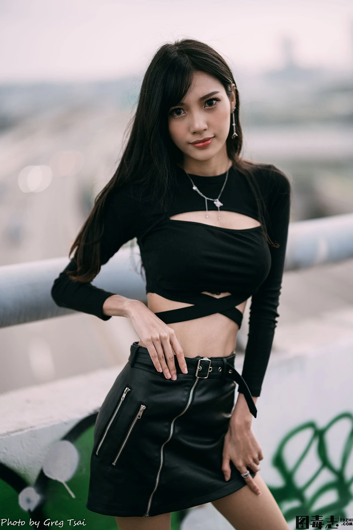 [小葆] 皮裙-光影社区