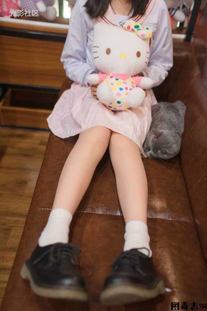 [轻兰映画] VOL.005 日系美腿白棉袜-光影社区