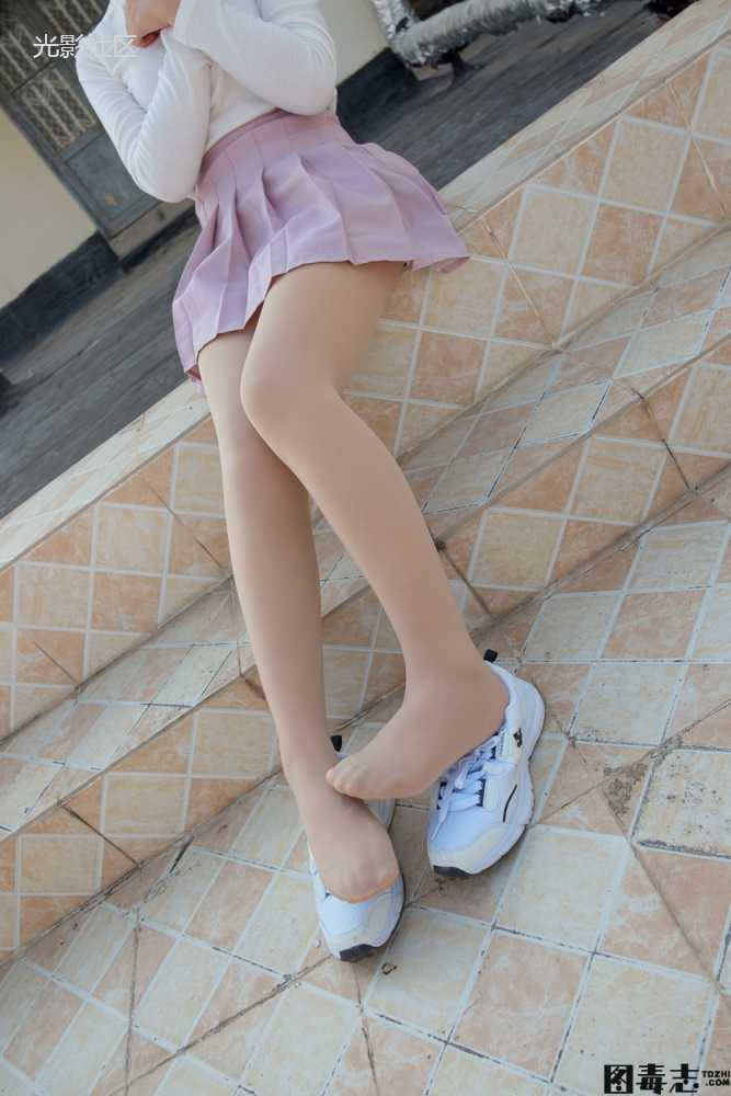 [森萝财团] R15-038 肉丝大胸妹-光影社区