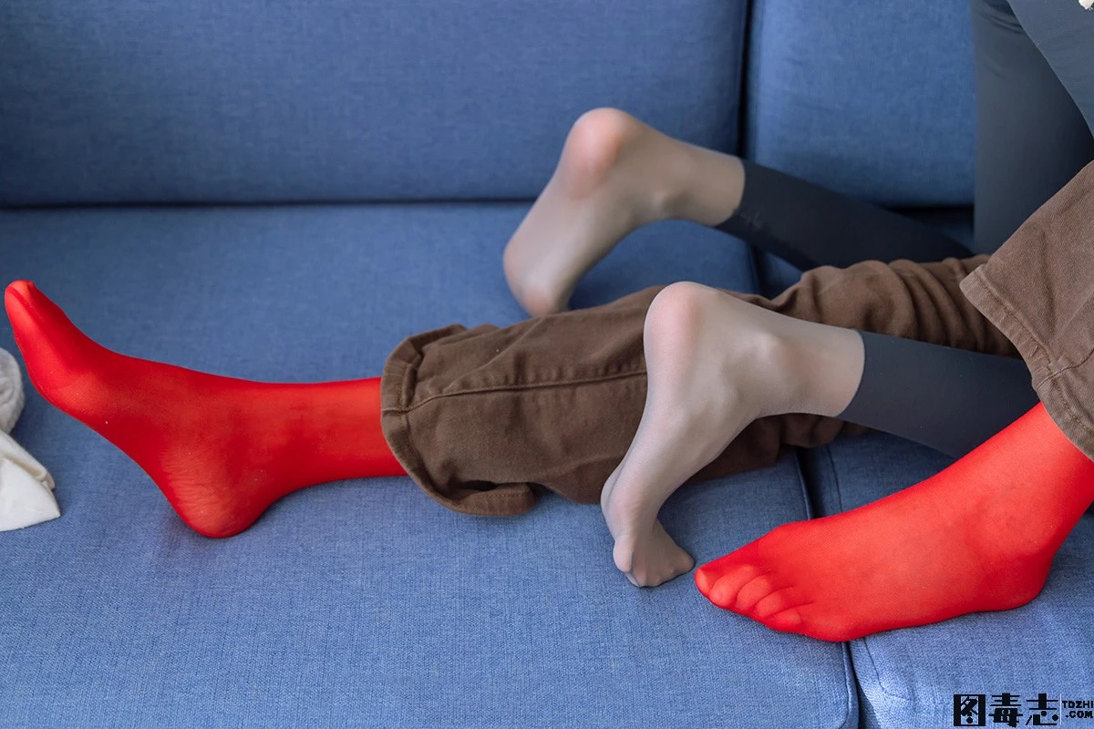 [BoBoSocks袜啵啵] No.166 小甜豆稚予-板鞋、运动鞋、高跟鞋、白棉袜、蓝丝-光影社区