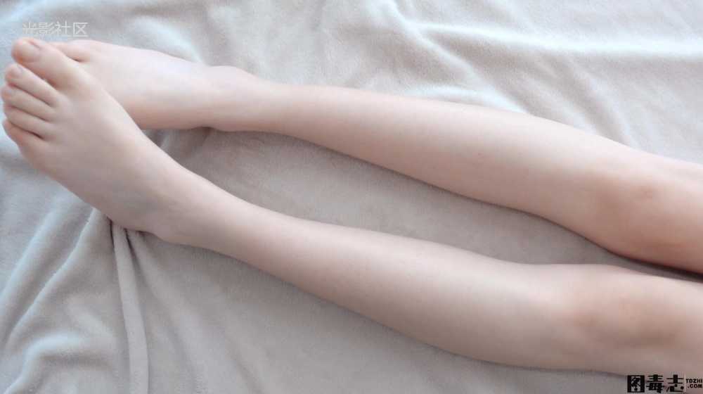 [森萝财团] JKFUN-053 Aika 乳霜按摩裸足-光影社区