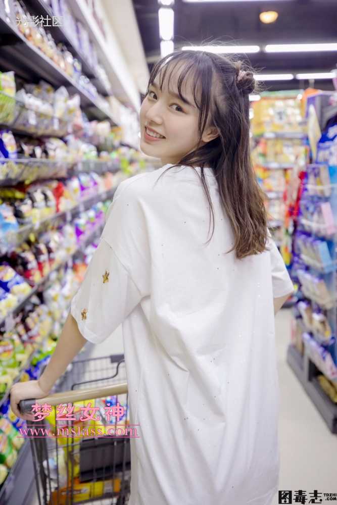 [MSLASS梦丝女神] 2019.05.02 玥玥《超市的吃货少女》-光影社区