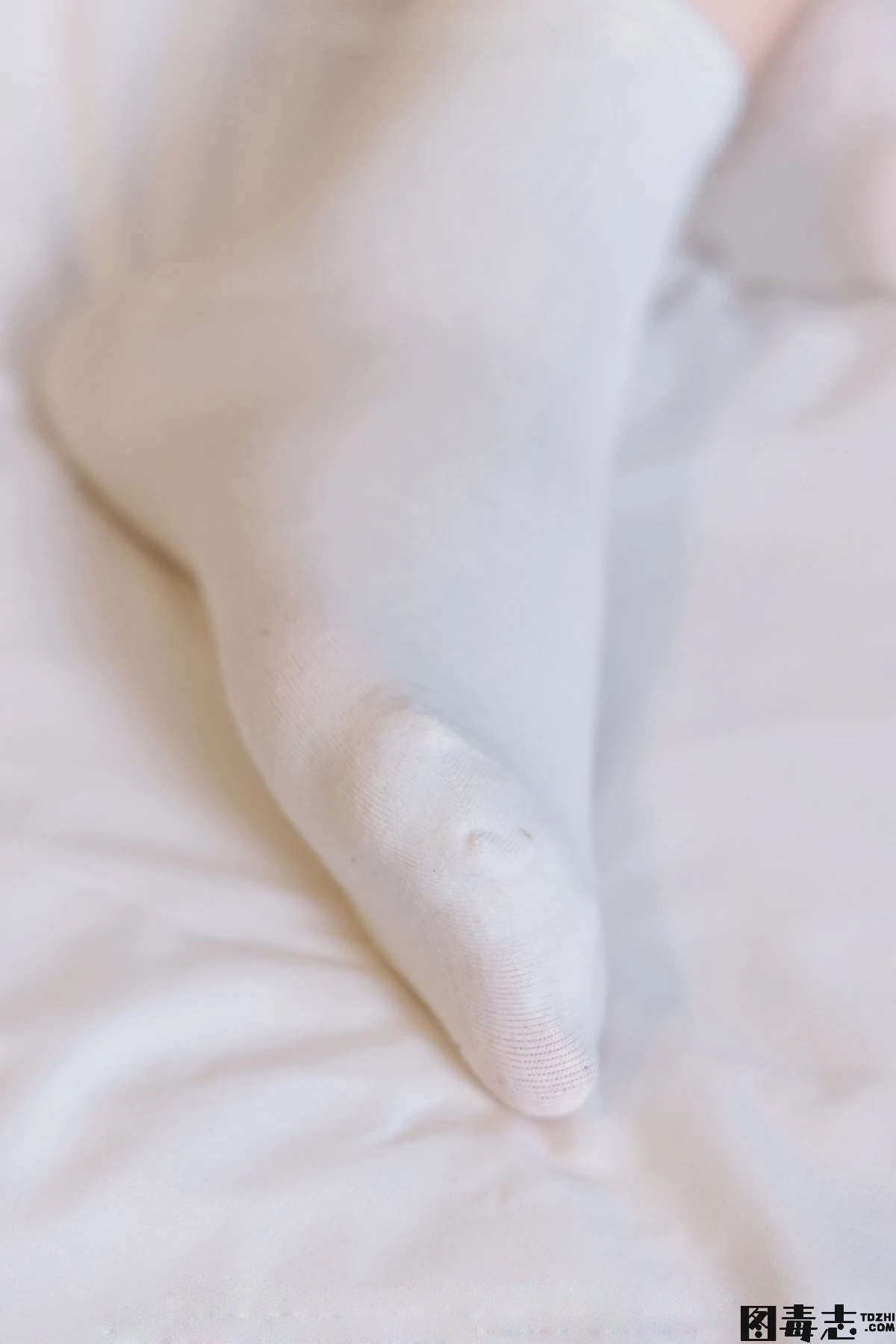 [BoBoSocks袜啵啵] No.122 小淳-高跟长靴、白棉袜、裸足-光影社区