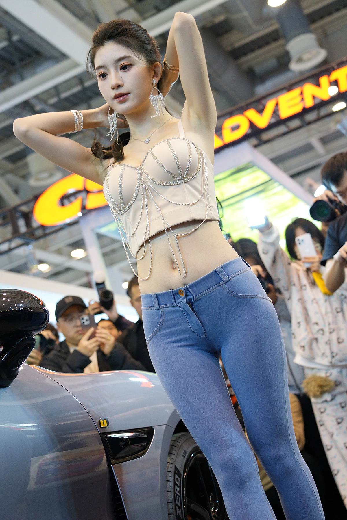 紧身牛仔裤好身材-光影社区