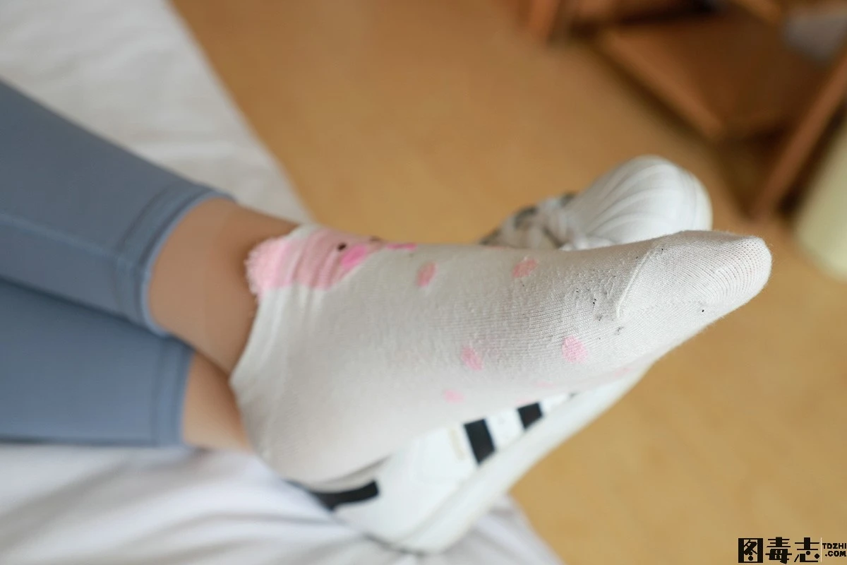 [誉铭传媒] 袜足摄影 2021.04.08 赞助定制作品-光影社区