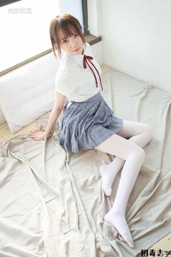 [森萝财团] JKFUN-002 Aika 可爱学妹丝足-光影社区