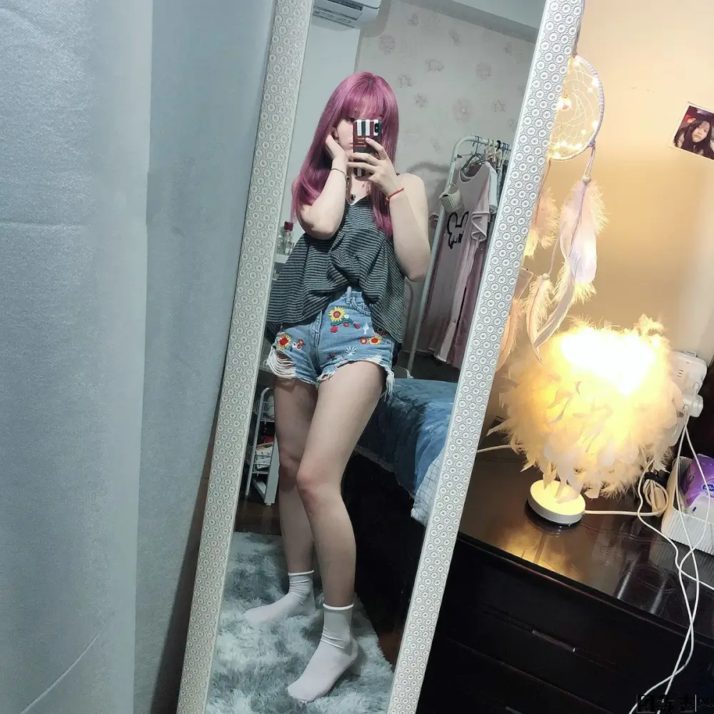 [誉铭传媒] 袜足摄影 2020年第26期作品-光影社区