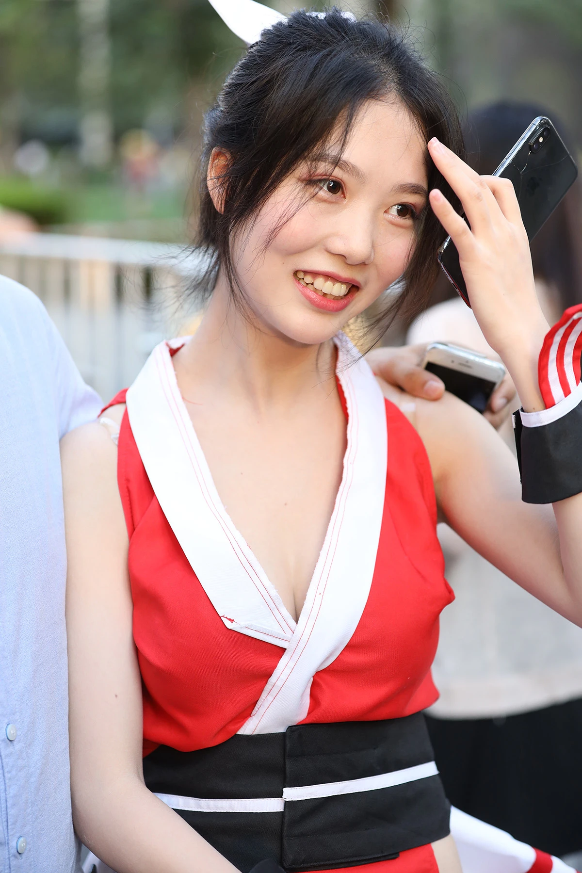 [渡边理佐] 櫻坂46  卒業メモリアルブック 抱きしめたくなる瞬間-光影社区