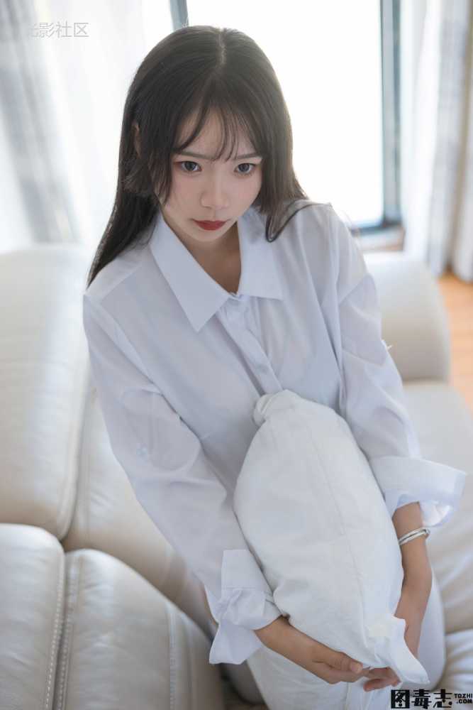 [轻兰映画] SPL.013 半度度度喵 衬衫白丝诱惑-光影社区