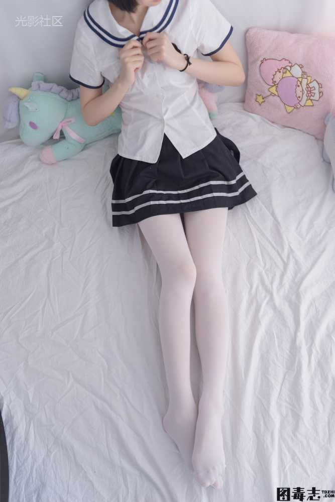 [轻兰映画] VOL.008 校服白丝-光影社区